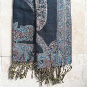 Gorgeous Navy Paisley Wrap